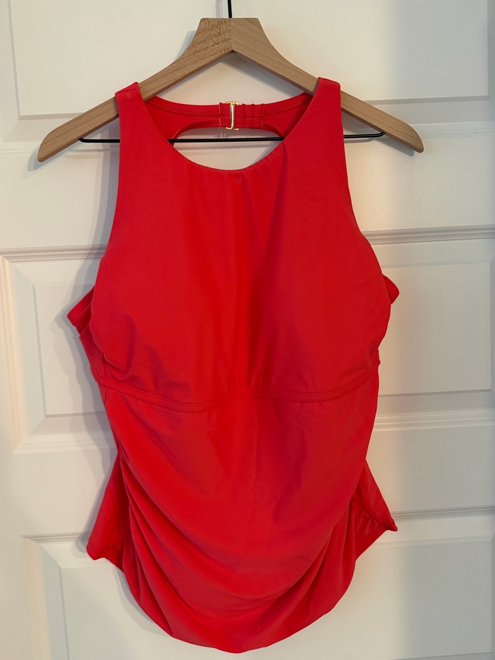 NWOT Women’s Shade & Shore Tankini Top! High neck, Red, size 14-16… super cute!